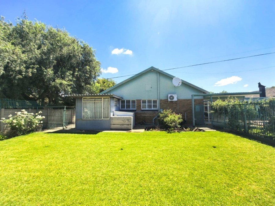 4 Bedroom Property for Sale in Pellissier Free State